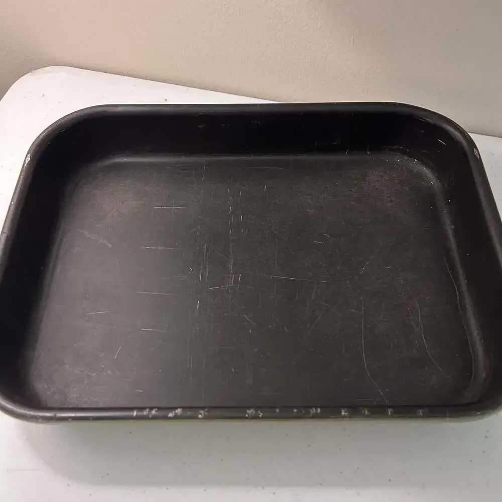 Vintage West Bend 9x13 Cake Baking Pan Aluminum USA Avocado Green RARE